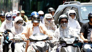 Nắng nóng gay gắt thiêu đốt Bắc và Trung Bộ, có nơi trên 41 độ C