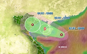 Bão số 2 giật cấp 11 sắp đổ bộ đất liền: Đêm nay, miền Bắc và miền Trung mưa lớn