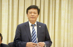 Mức lương gây xôn xao của ông Lê Vinh Danh: Bộ Nội vụ nói gì?