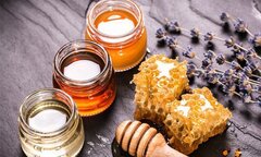 Không nên dùng chung thực phẩm sau với mật ong