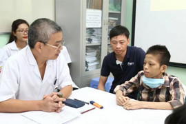 Mười tháng chết đi sống lại, chàng trai 18 tuổi ghép phổi được tái sinh