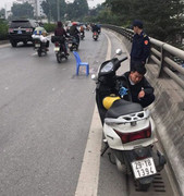 Tạm giữ hình sự tài xế gây tai nạn chết người rồi bỏ chạy trên phố Hà Nội