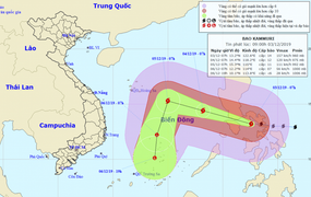 Bão Kammuri giật cấp 17 sắp đi vào Biển Đông