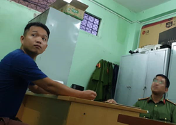 Tước quân tịch, bắt thiếu úy công an nghi vòi tiền người vi phạm