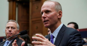 Người đứng đầu Boeing từ chức sau loạt bê bối 