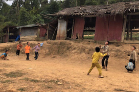 Xúc động bức thư hiệu trưởng vùng cao xin gạo nuôi học sinh