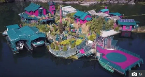 Cặp vợ chồng dành 27 năm xây nhà nổi trên đảo, giá hơn 30 tỷ đồng