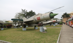 Cận cảnh 'Én bạc' MIG 21 đầu tiên bắn tan tành B-52 Mỹ 