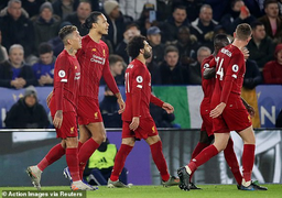 Huỷ diệt Leicester, Liverpool 'cô đơn' trên đỉnh Ngoại hạng Anh