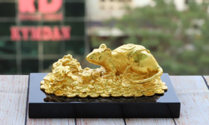 1.000 tượng chuột mạ vàng phục vụ khách chơi Tết Canh Tý 2020