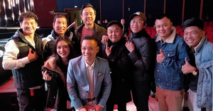 Xuân Hinh, Hoài Linh và dàn nghệ sĩ Nam - Bắc tập chương trình hài Tết