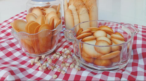 Ngày cuối năm làm bánh quy lưỡi mèo thơm giòn chờ đón Giao thừa