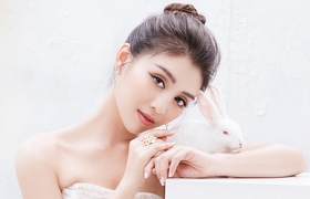 Top 10 Hoa hậu Việt Nam chia sẻ hậu trường các cuộc thi nhan sắc