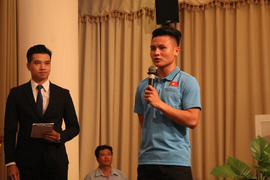 U23 Việt Nam đón vị khách đặc biệt trước giờ lên đường dự giải châu lục