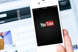 Làm sao để nghe nhạc YouTube trên iPhone không cần mở màn hình?