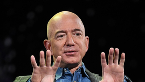 Mất 10 tỷ USD trong năm 2019, Jeff Bezos vẫn giàu nhất hành tinh