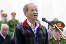 Biết chuyển nhượng đất cho Vũ 'nhôm' sai nhưng vẫn làm để 'giữ ghế'