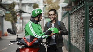 Bị quản lý giờ làm thêm, sinh viên nói gì?