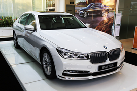 Vừa giảm 300 triệu đồng mẫu xe cũ, BMW lại tiếp tục giảm giá mẫu mới