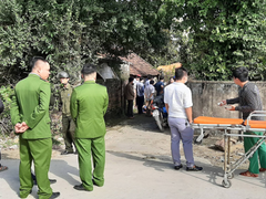 Con gái 8 tuổi chết trên sân, mẹ chết trong tư thế treo cổ