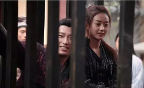 Ảnh hậu trường lộ vóc dáng gầy gò của Triệu Lệ Dĩnh