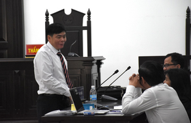 Vợ chồng luật sư Trần Vũ Hải vắng mặt, phiên tòa phúc thẩm bị hoãn