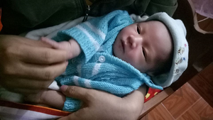 Bé hơn 20 ngày tuổi bị bỏ rơi cùng bức thư đẫm nước mắt của người mẹ