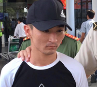 Tóm kẻ móc túi tại sân bay Tân Sơn Nhất