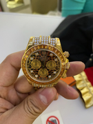 Tiếp viên Vietnam Airlines trả lại nhiều trang sức giá trị lớn cho khách nước ngoài