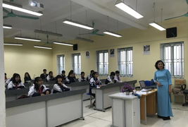 Giáo viên hợp đồng ở Hà Nội vẫn sống cảnh bất an