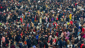 'Cuộc di cư lớn nhất hành tinh': Dân Trung Quốc về quê đón Tết