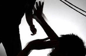 Lên cơn ngáo đá dọa giết cả gia đình, nghịch tử bị cha đánh chết