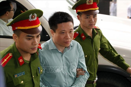 Cựu Chủ tịch Oceanbank Hà Văn Thắm nhận thêm 15 năm tù