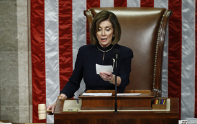 Bà Pelosi đề cử 7 công tố viên cho phiên tòa luận tội ông Trump