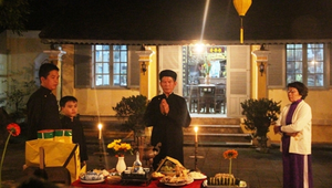 Văn khấn chuẩn nhất cúng Giao thừa Tết Canh Tý 2020