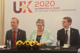 Thứ trưởng Ngoại giao Anh: Không có lý do gì để trì hoãn hợp tác mạnh mẽ với Việt Nam