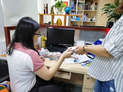 Video: Phí đổi tiền mới tăng chóng mặt dịp sát Tết Nguyên đán