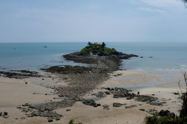 Bí ẩn 'con đường dưới đáy biển’ xuất hiện mỗi tháng 2 lần ở Vũng Tàu