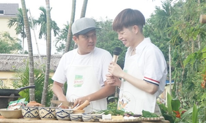 Trường Giang tái ngộ Đức Phúc, trổ tài nấu ăn điêu luyện