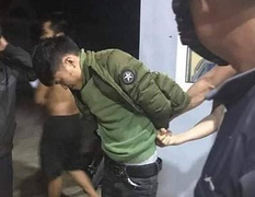 Khởi tố kẻ cầm dao cướp trạm xăng lấy tiền tiêu Tết