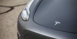 500.000 xe Tesla bị điều tra vì tăng tốc đột ngột khi dừng đỗ 