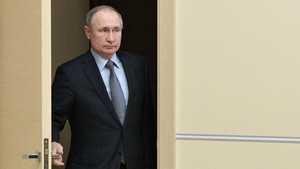 Trong lúc châu Âu ‘ngủ say’, Putin biến Matxcơva thành trung tâm chính trị thế giới