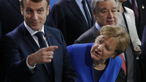 Lãnh đạo các nước 'đỏ mắt' tìm Tổng thống Putin để chụp ảnh