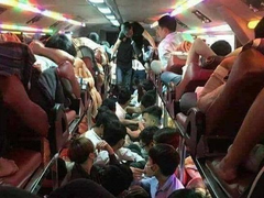 Xe 40 chỗ nhồi 82 khách, bị phạt 70 triệu đồng