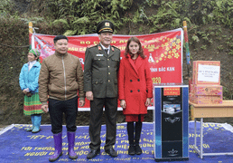 Cục Hậu cần - Bộ Công an chăm lo tết cho người nghèo Pác Nặm