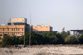 3 tên lửa rơi gần Đại sứ quán Mỹ tại Iraq