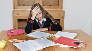 Nỗi lo của học sinh nghỉ Tết vẫn bị thầy cô giao bài tập về nhà 