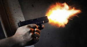 Trúng gần chục viên đạn khi đang bẫy gà rừng