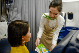 'Xông khoang khách' Bamboo Airways năm 2020, hành khách nhận lộc bất ngờ