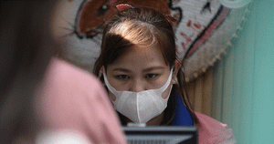 Khẩu trang các loại ở TP.HCM 'cháy hàng' ngay trong 3 ngày Tết